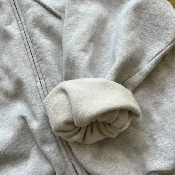 Aritzia TNA Heather Cloud White Sweatfleece Mega Zip Hoodie - Picture 3 of 4